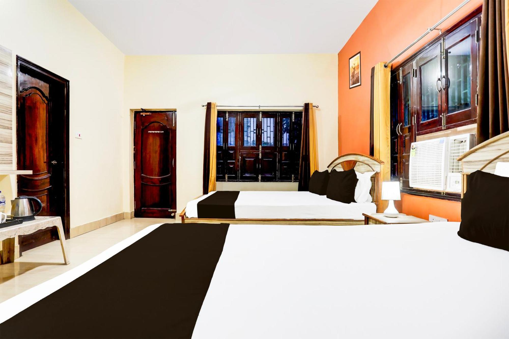Fabhotel Rb Palace พาราณสี ภายนอก รูปภาพ
