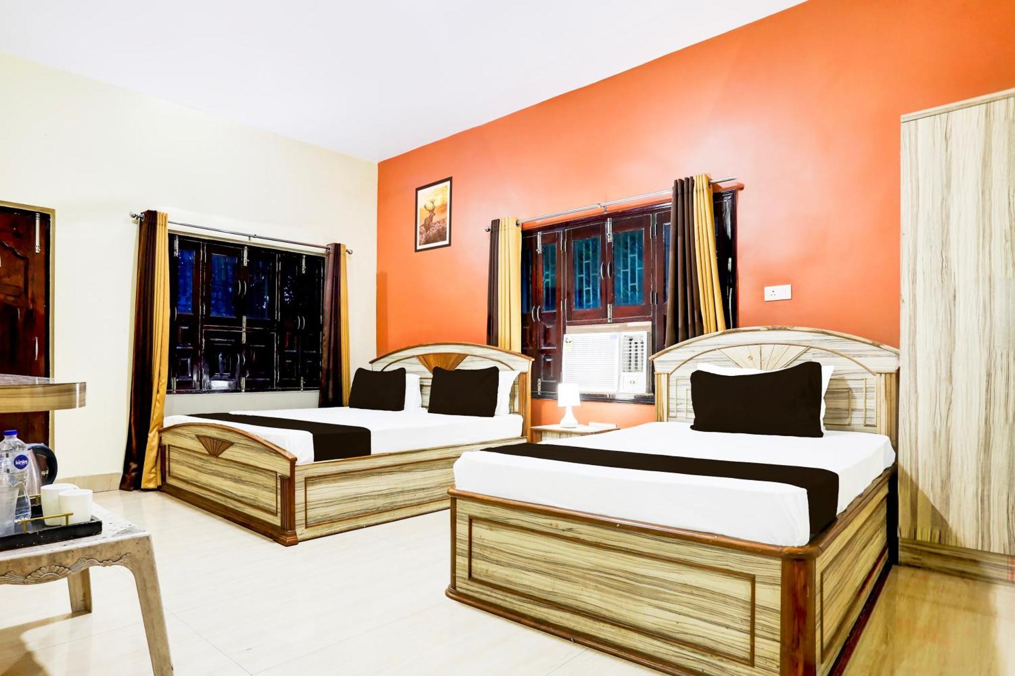 Hotel O R B Palace พาราณสี ภายนอก รูปภาพ