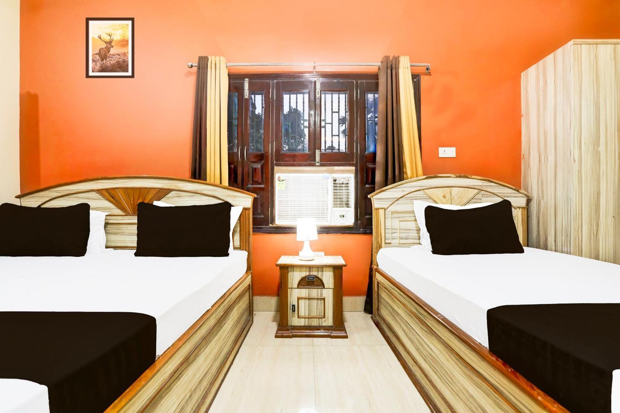 Hotel O R B Palace พาราณสี ภายนอก รูปภาพ