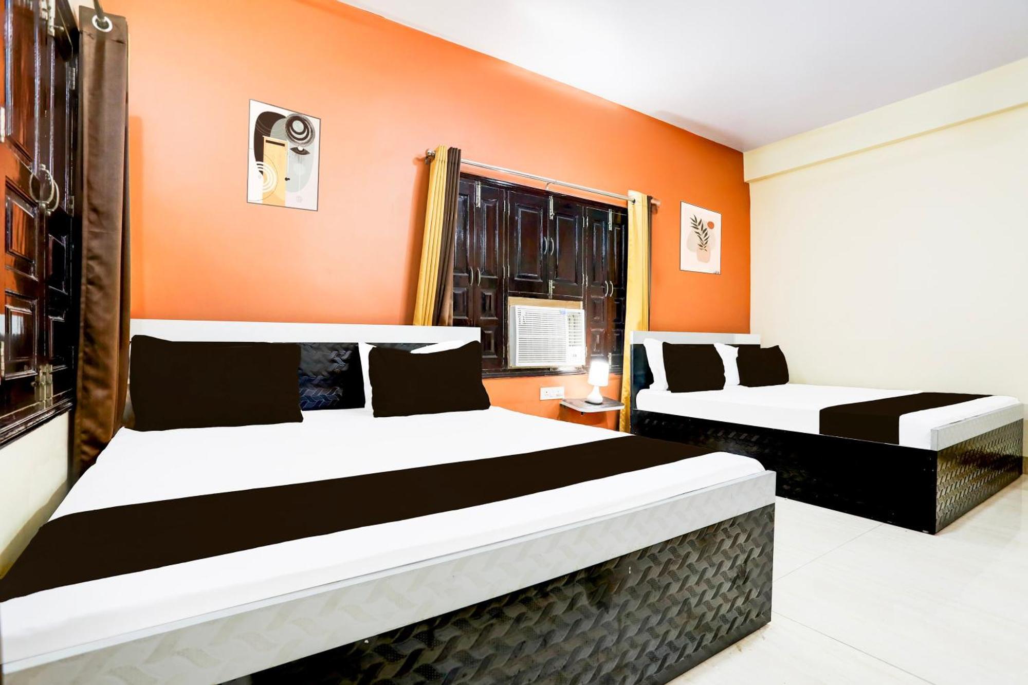 Hotel O R B Palace พาราณสี ภายนอก รูปภาพ