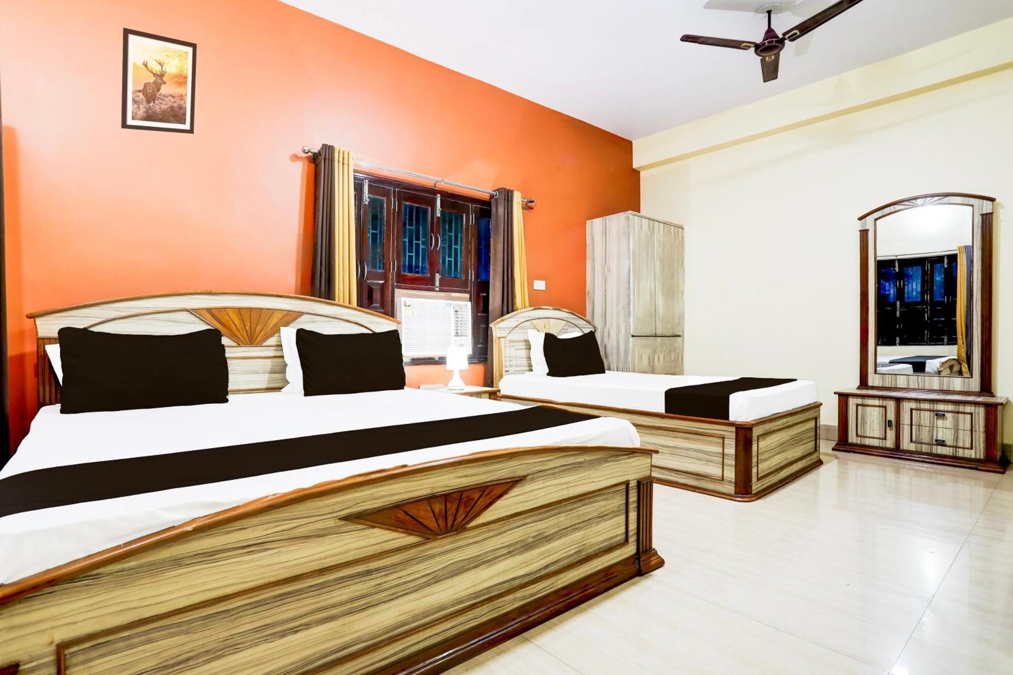 Fabhotel Rb Palace พาราณสี ภายนอก รูปภาพ