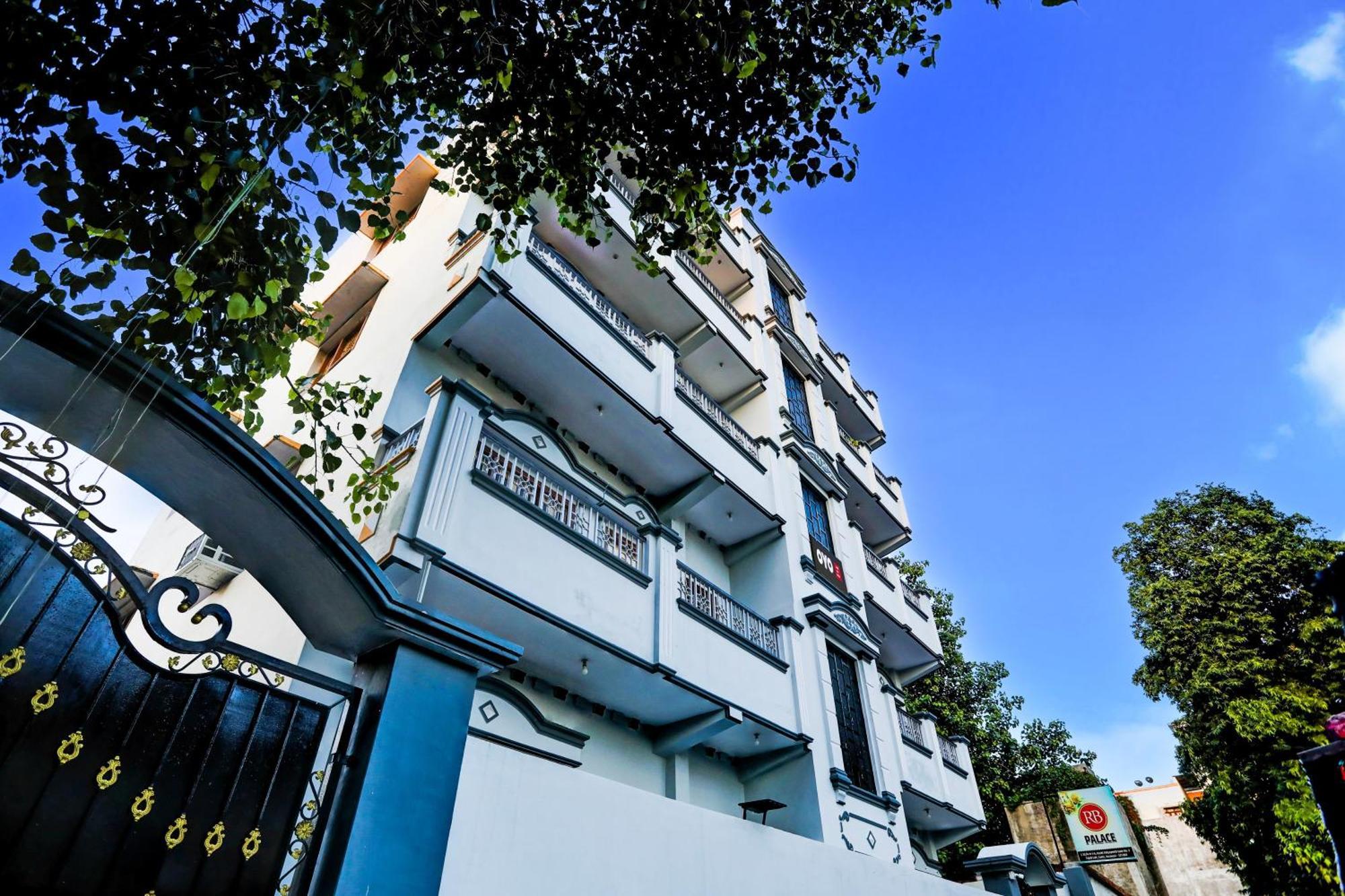 Hotel O R B Palace พาราณสี ภายนอก รูปภาพ